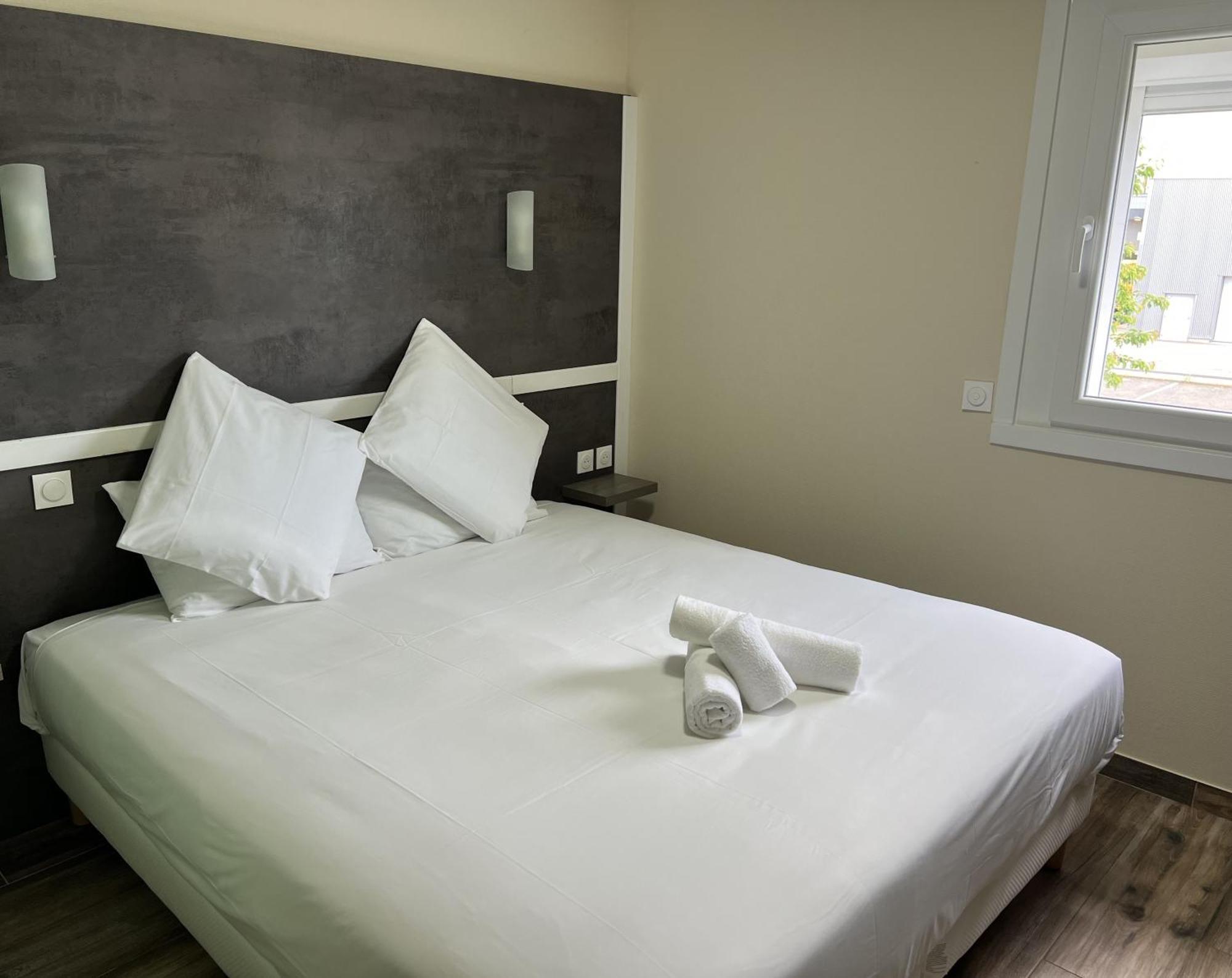 Contact Hotel Arc-En-Ciel - Reouverture - Entierement Renove Mulhouse Kültér fotó